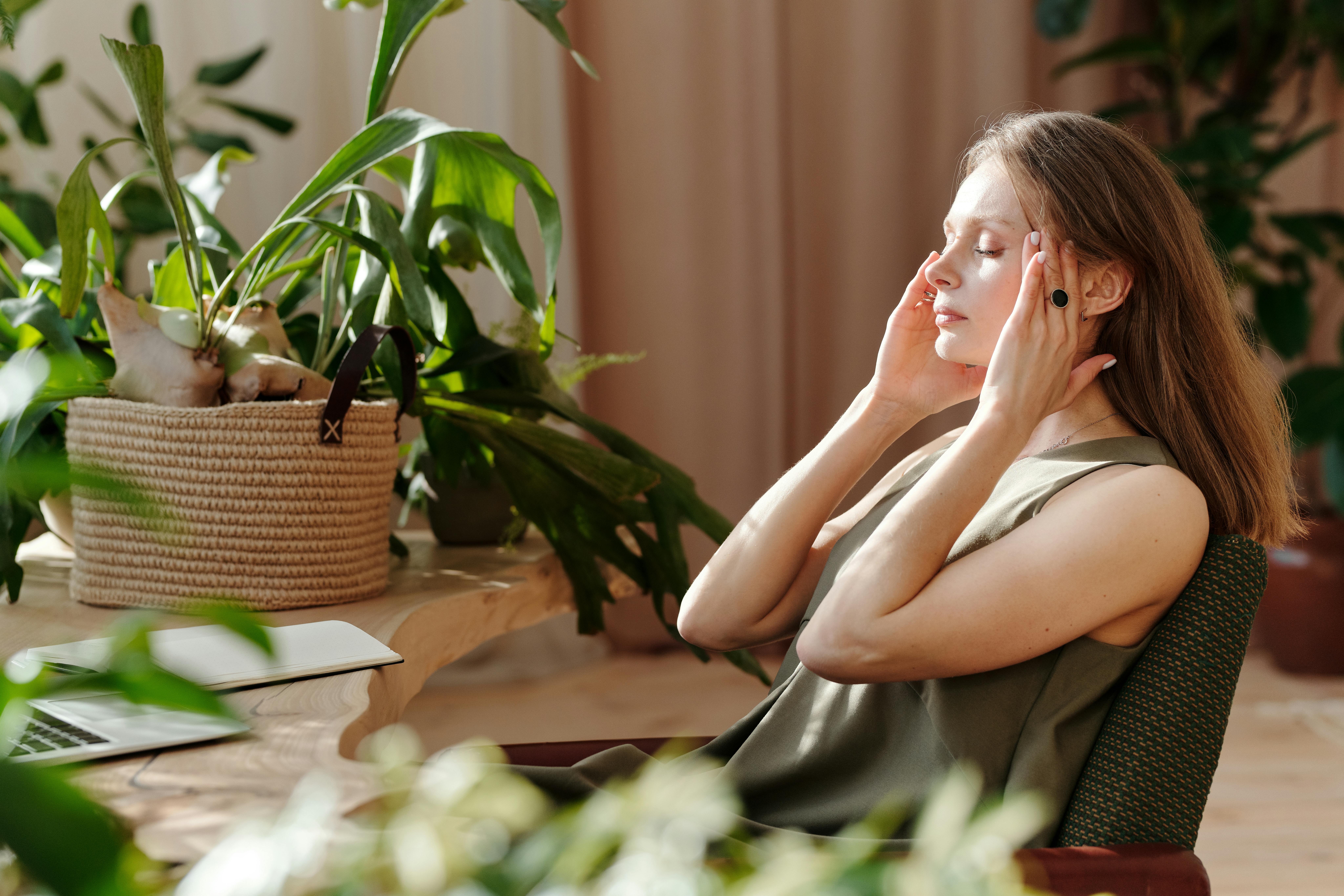 8 Ways To Look Stoic When You’re Internally Losing it – Student of Stoicism