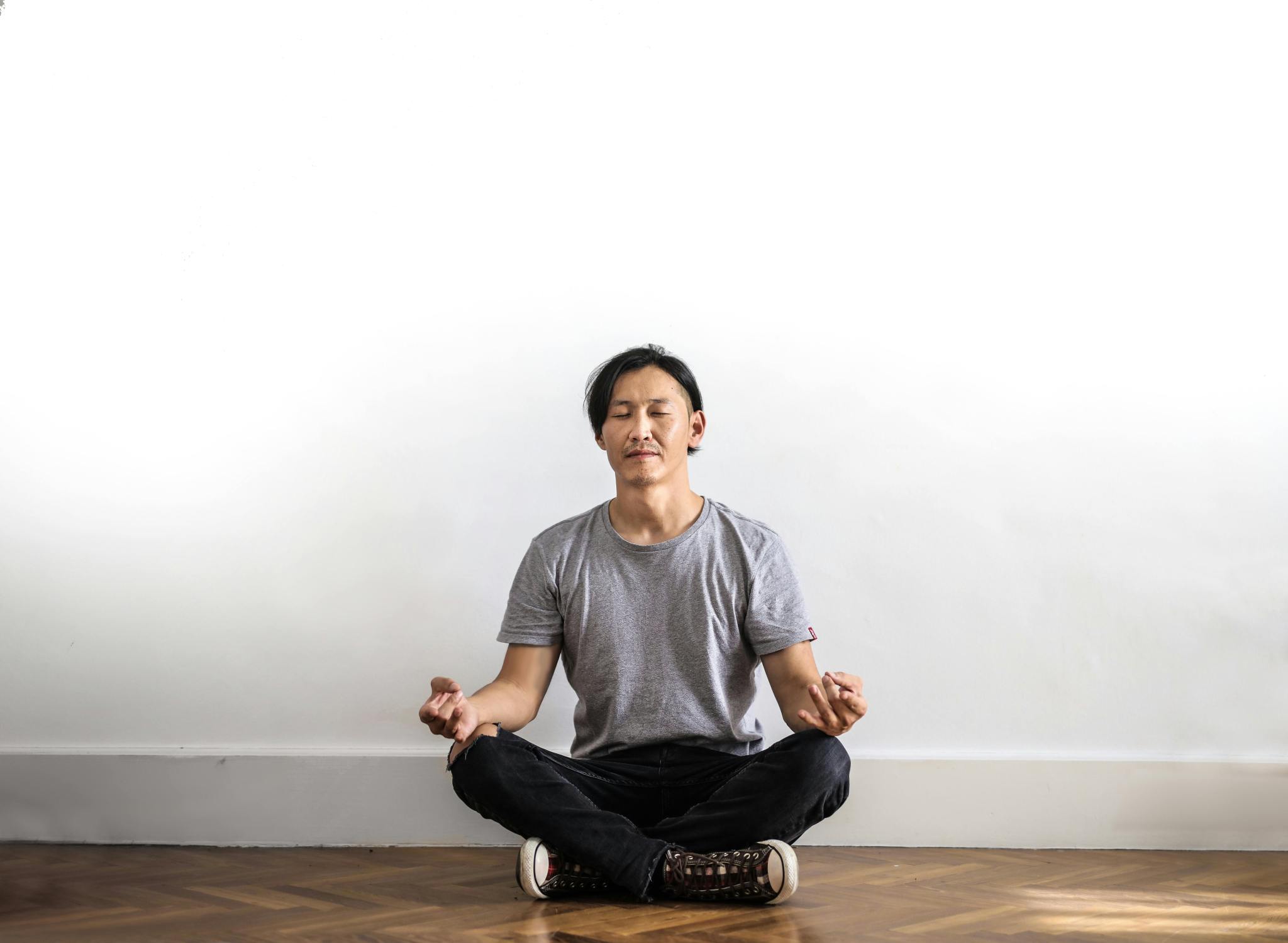 8 Ways To Look Stoic When You’re Internally Losing it – Student of Stoicism